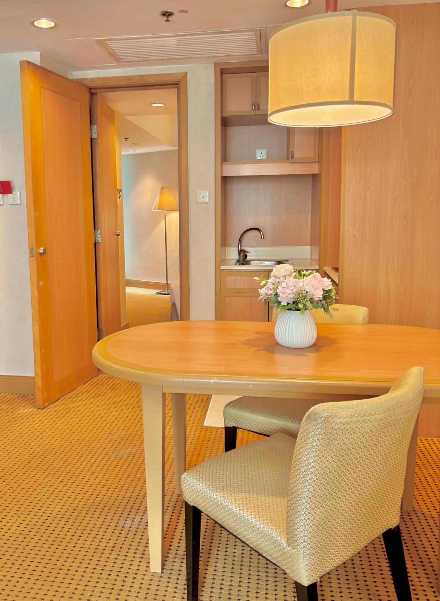 Ramada Grand View 4* Hongkong